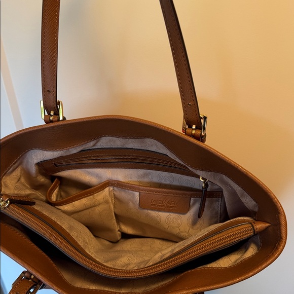 Michael Kors Red and Tan Tote Bag - Picture 5 of 10